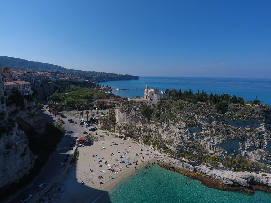 Hotel Village Eden Capo Vaticano Esterno foto
